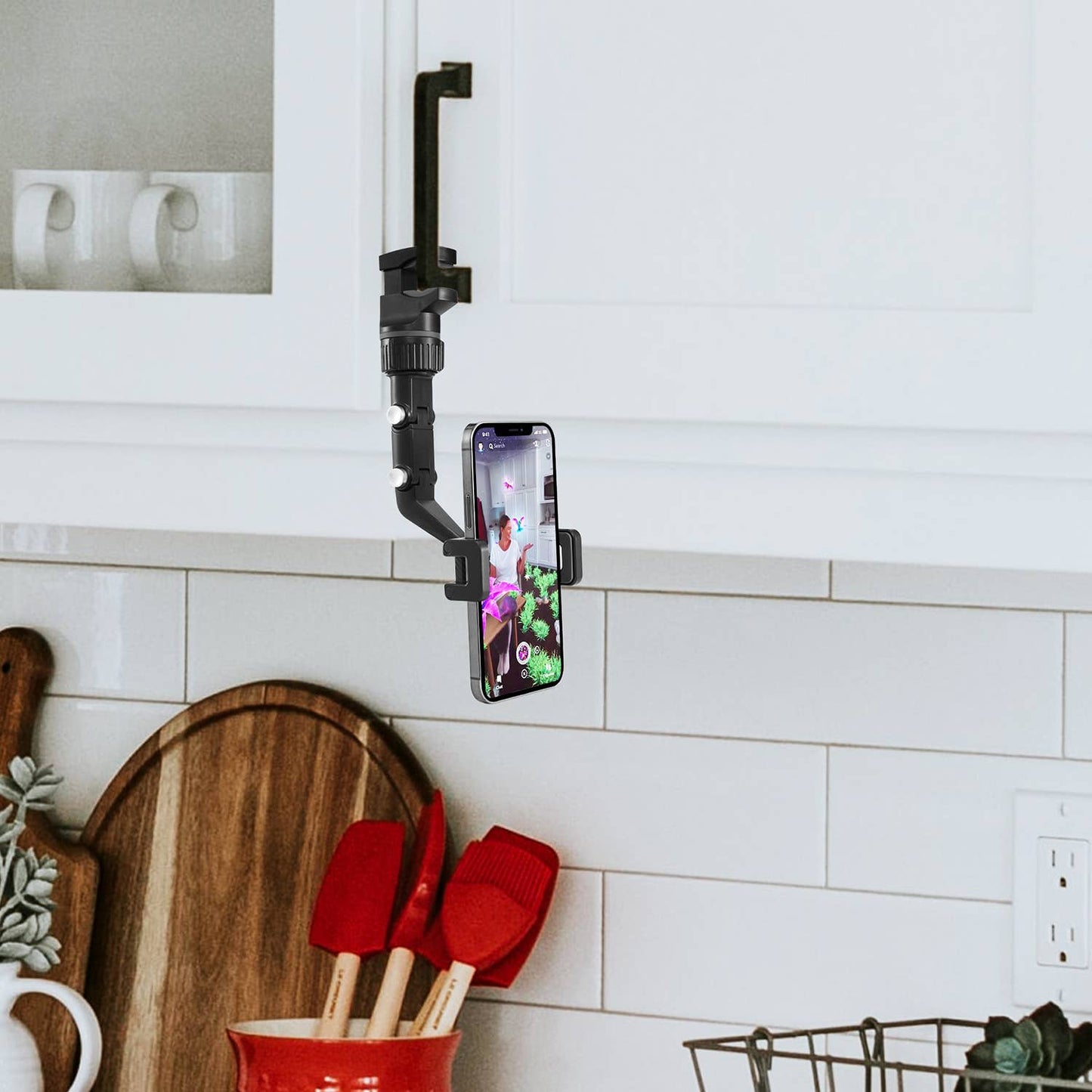 360 degree Car Mount for Smartphones-Black with Retail Pack